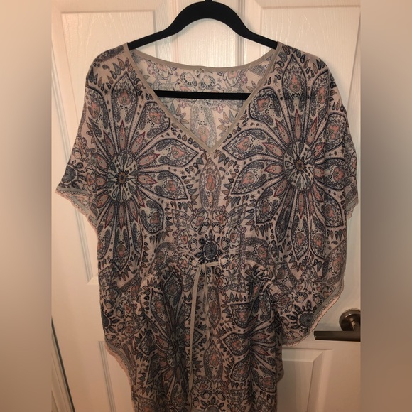 Swim cover up with drawstring tie (one size) - Picture 3 of 3